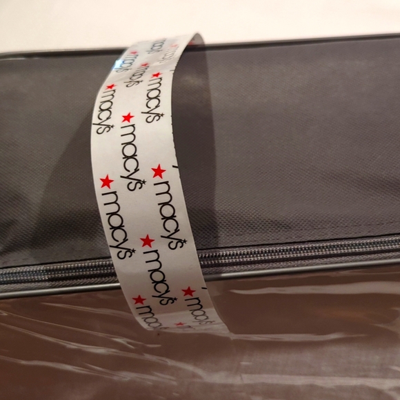 NWT Goose Down Pillow - Picture 7 of 8